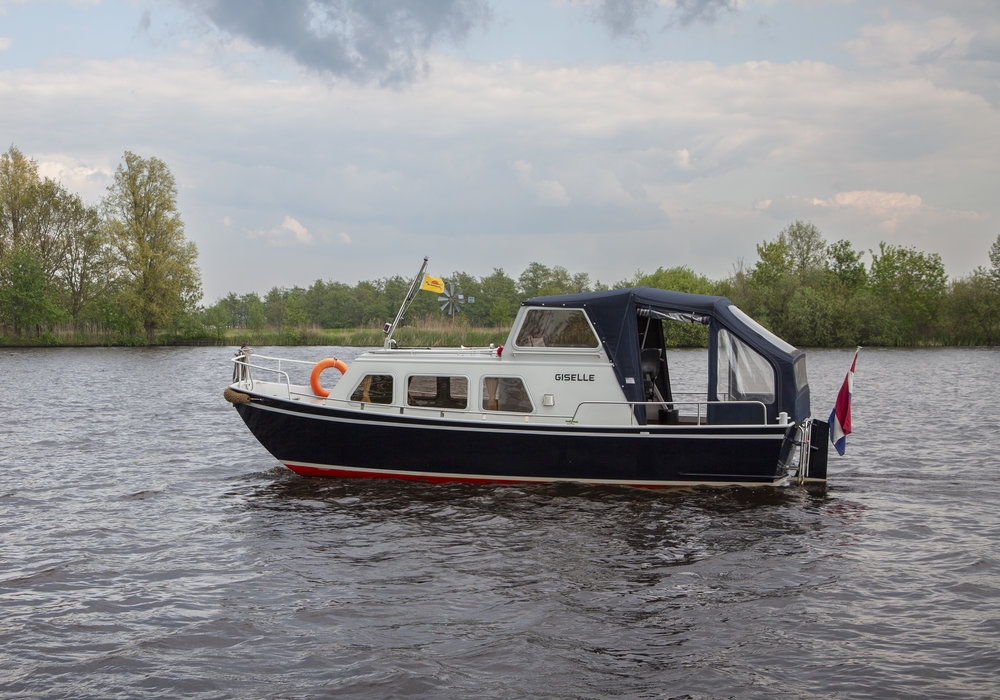 Doerak 700 'Giselle' mieten